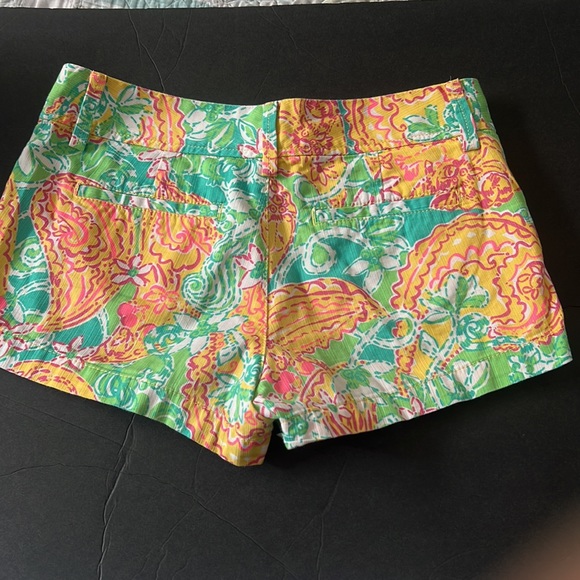 Lily Pulitzer Shorts Women Sz 2 - Picture 2 of 3